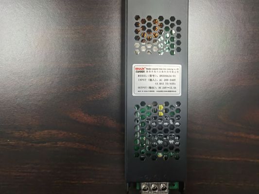 जलरोधक एल्यूमीनियम केस बिजली की आपूर्ति गोल्डन रेनप्रूफ चार्जर 12V डीसी IP67